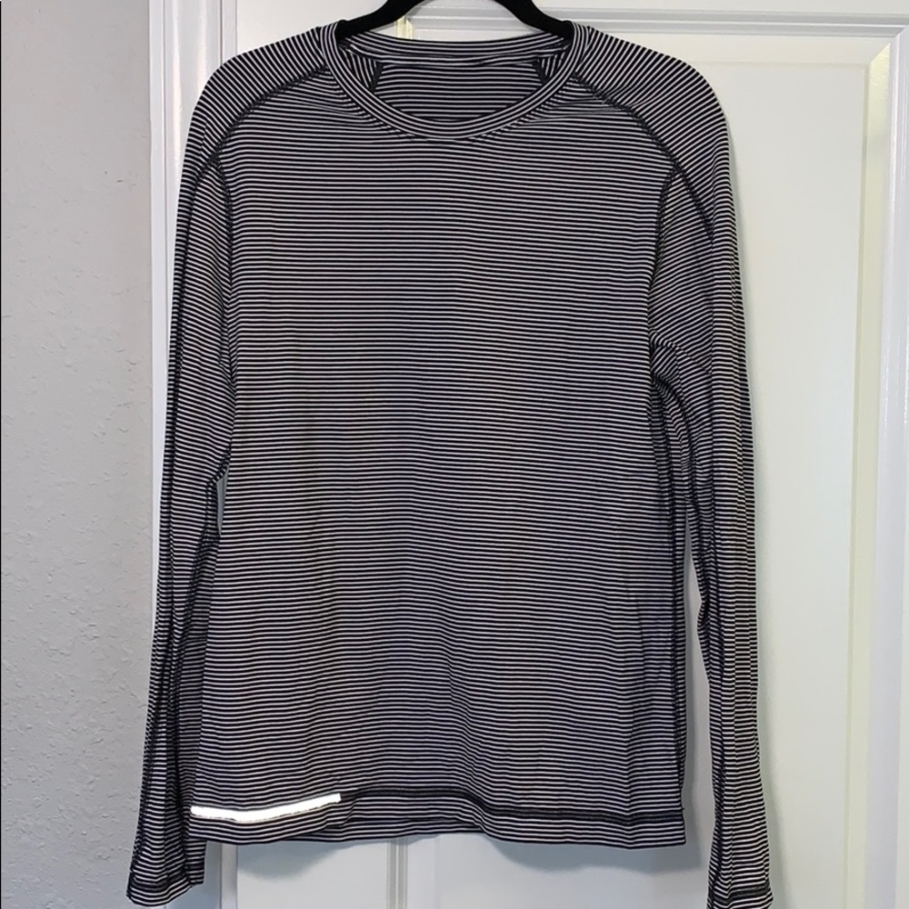 lululemon long sleeve crew neck top